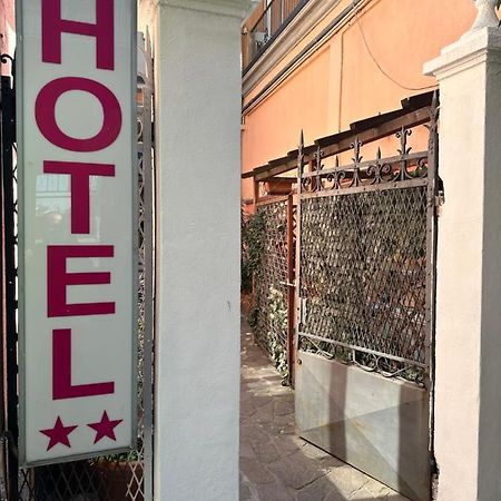 Hotel Mercurio Μιλάνο Εξωτερικό φωτογραφία