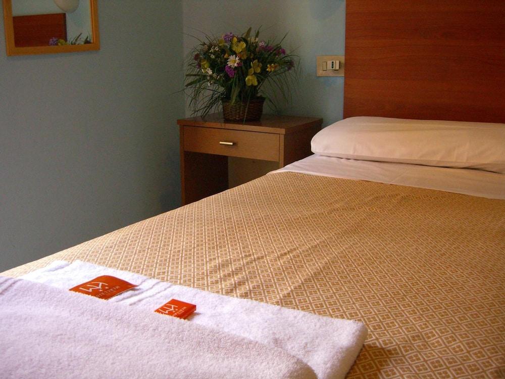 Hotel Mercurio Μιλάνο Εξωτερικό φωτογραφία