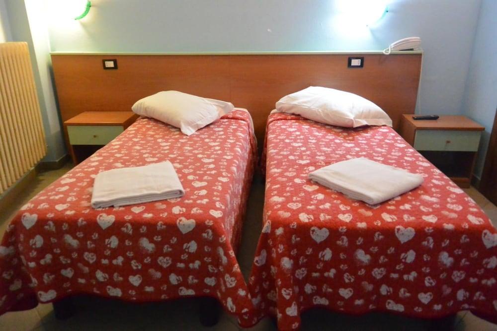 Hotel Mercurio Μιλάνο Εξωτερικό φωτογραφία